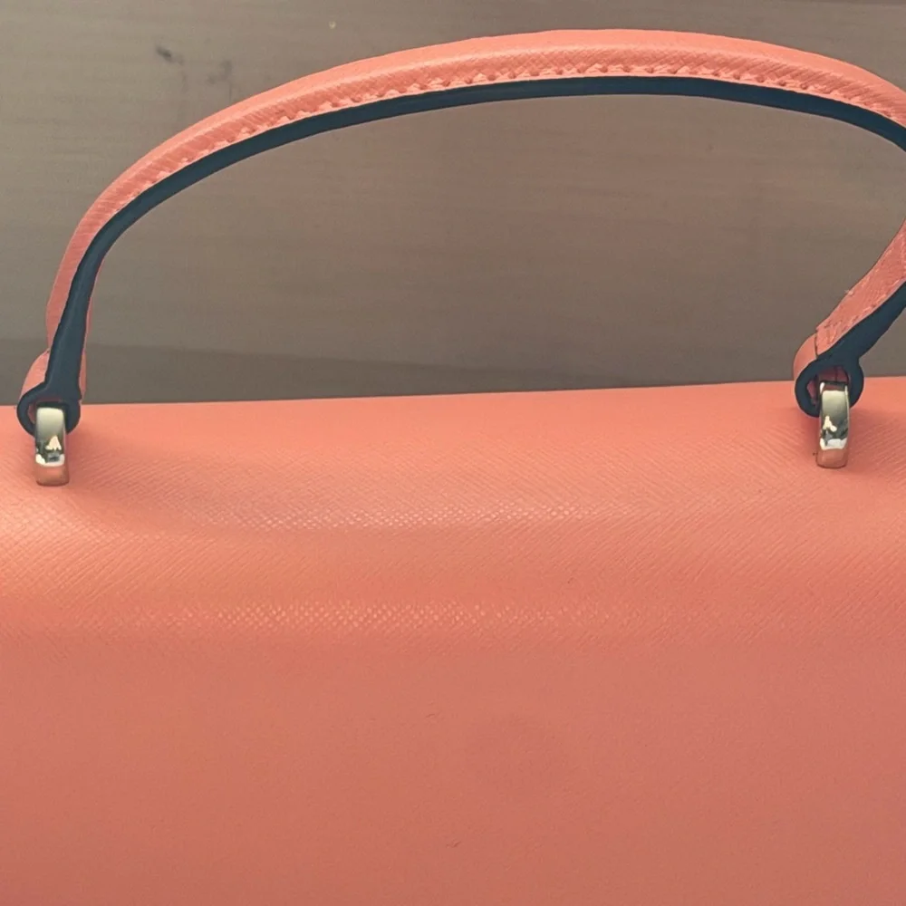 Kate Spade Orange and Cream Crossbody Bag - Picture 4 of 12
